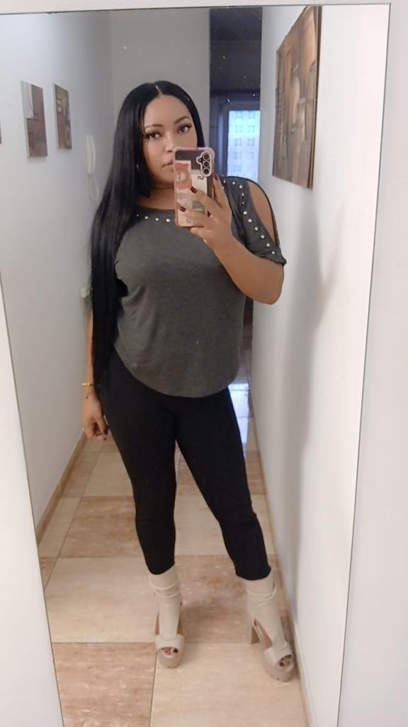 Chica busca chico en Tenerife: 