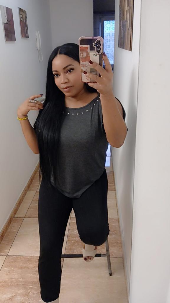 Chica busca chico en Tenerife: 