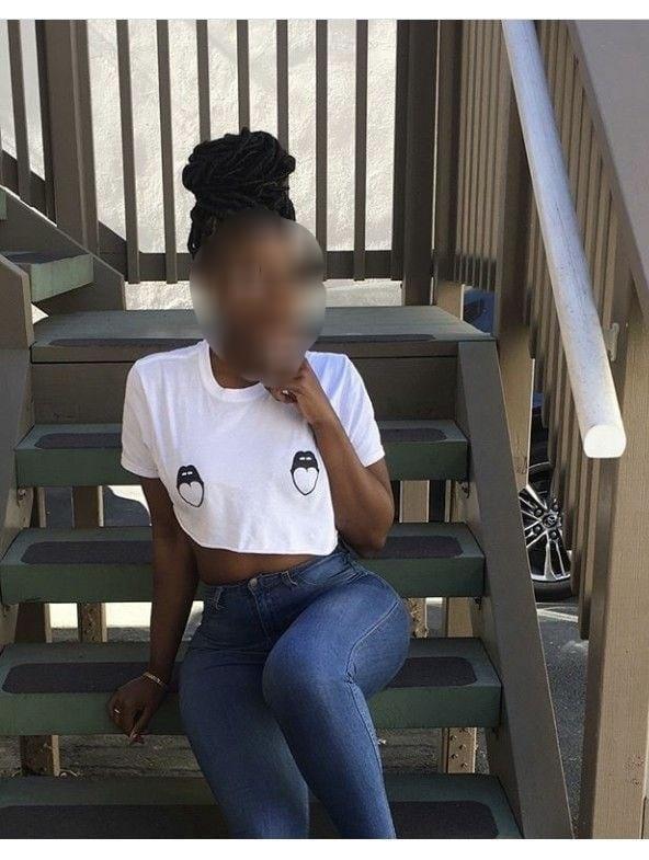 Chica busca chico en Almería: 