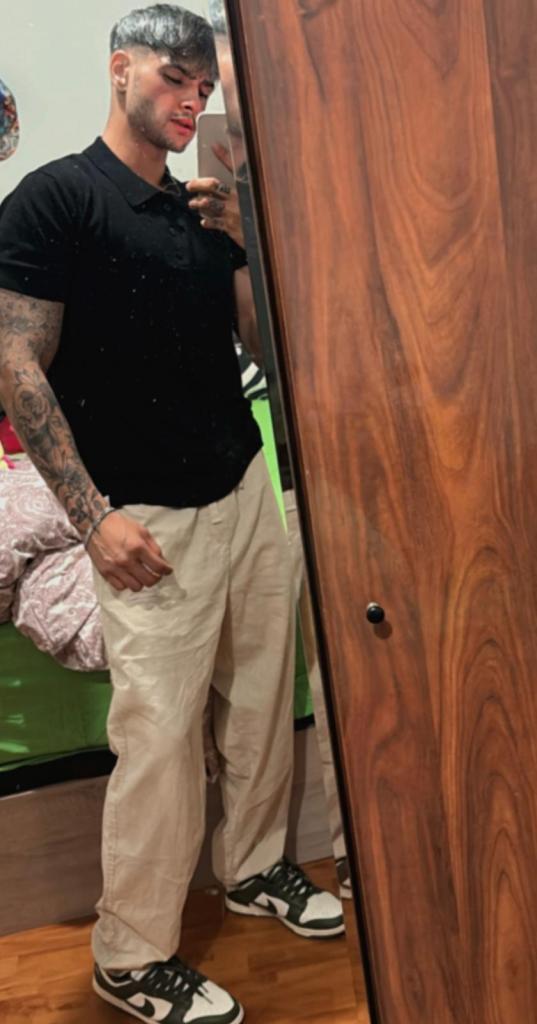 602094971: Chico busca chica en La Coruña