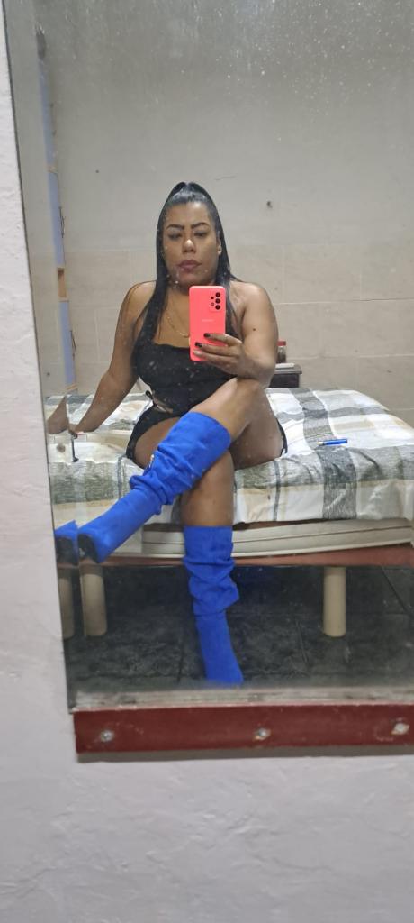 Chica busca chico en Sevilla: 