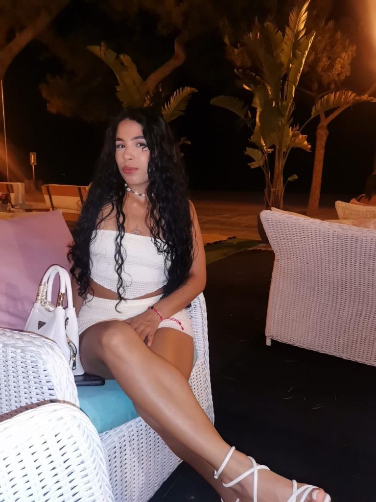 Chica busca chico en Almería: 