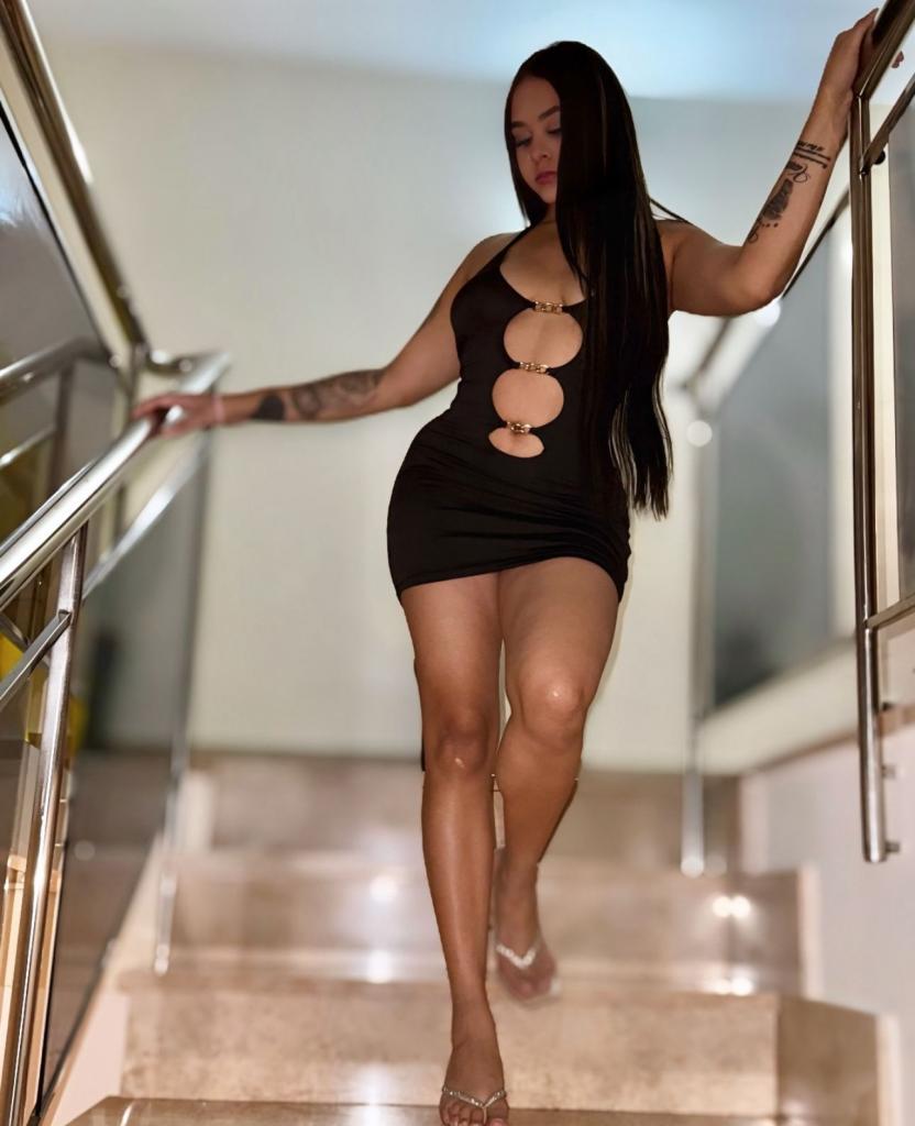 Chica busca chico en Ibiza: 