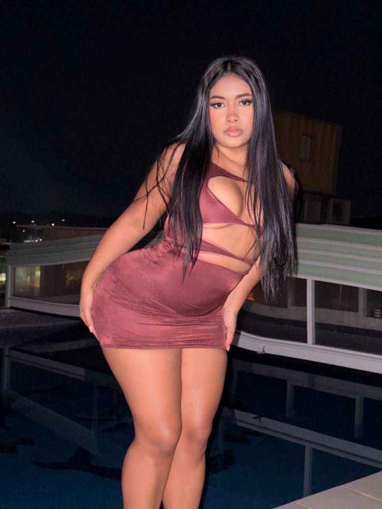 Chica busca chico en Ibiza: 