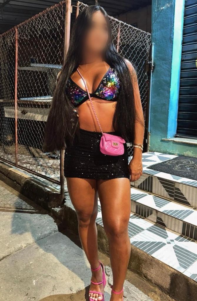 Chica busca chico en Barcelona: 