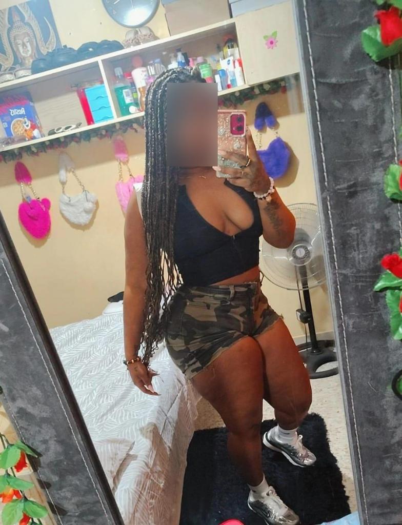 Chica busca chico en Almería: 