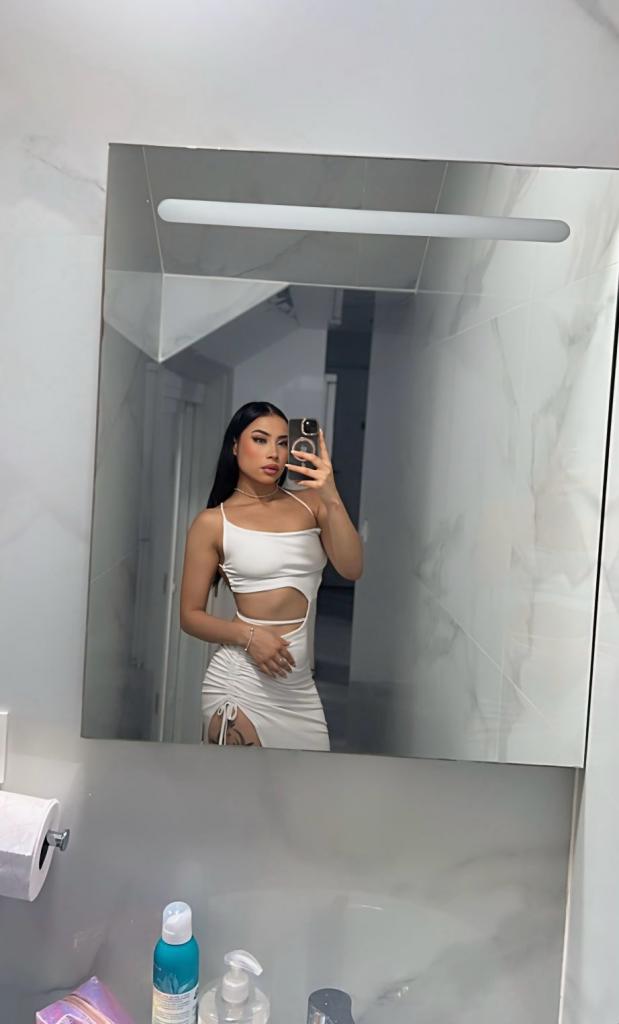 613953239: Chica busca chico en Madrid