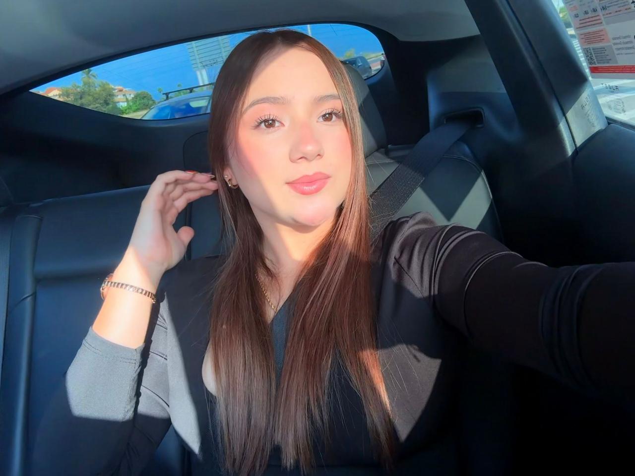 Chica busca chico en Barcelona: Chica busca chico