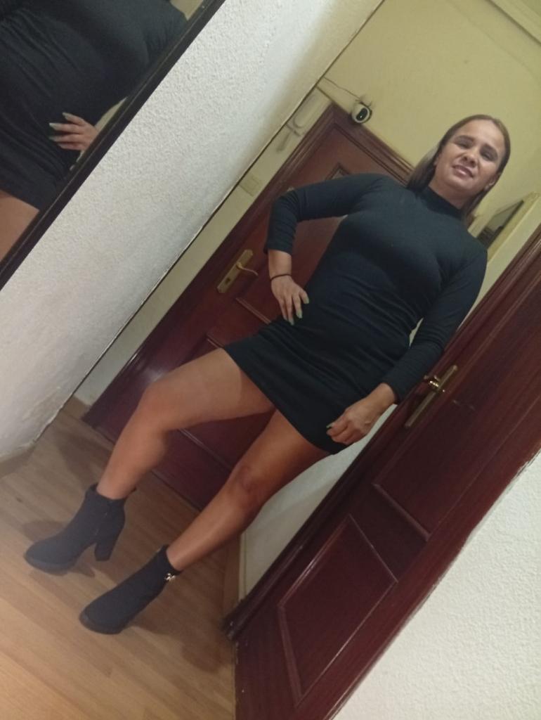 Chica busca chico en Granada: 