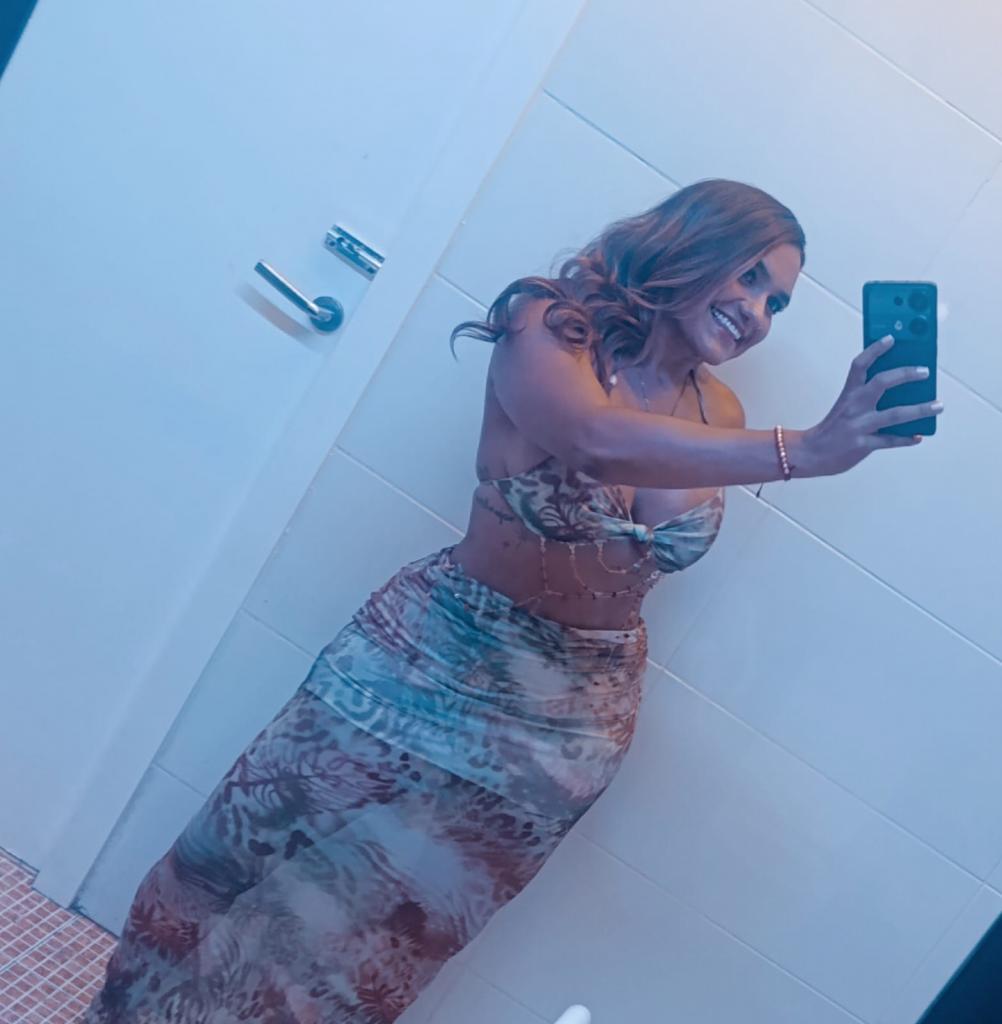 Chica busca chico en Málaga: Chica busca chico