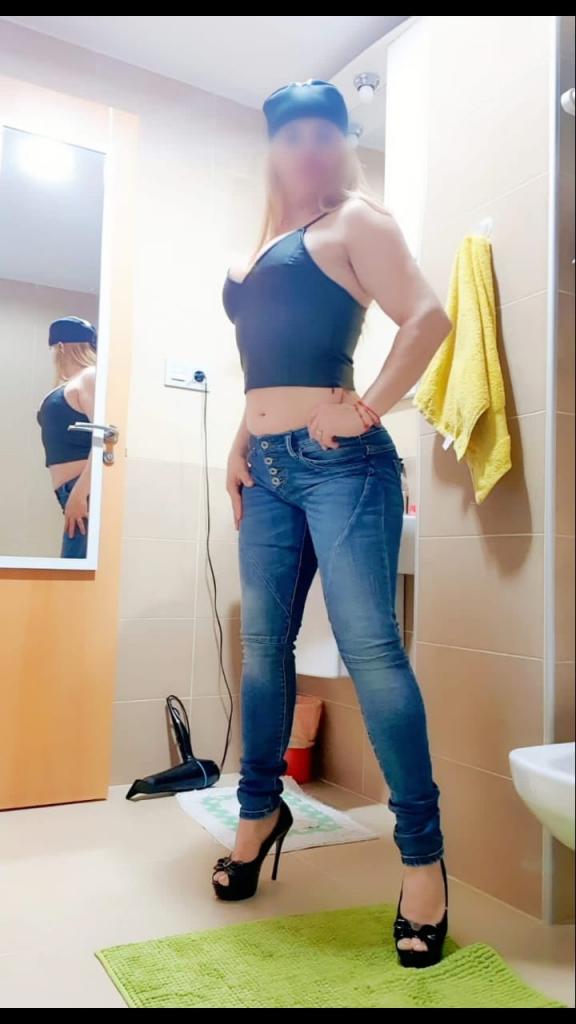 692565260: Chica busca chico en Murcia