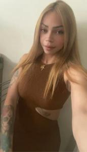 672829212: Transexual en La Coruña