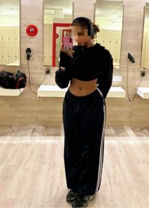 672528885: Chica busca chico en León