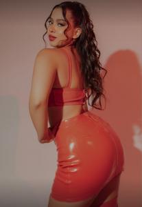 655725913: Chica busca chico en Madrid