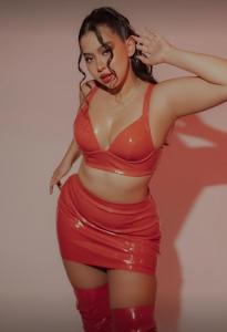 655725913: Chica busca chico en Madrid