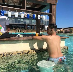 692603921: Chico busca chica en Madrid