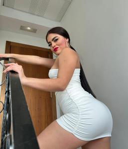 692303839: Chica busca chico en Lérida