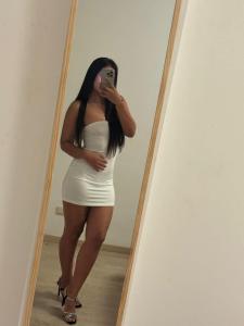 603184341: Chica busca chico en Barcelona