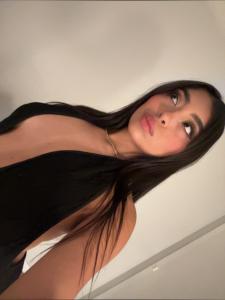 607086277: Chica busca chico en Sevilla