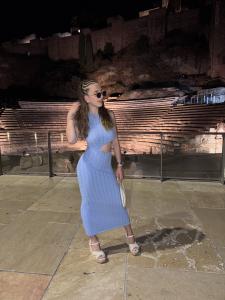 672411786: Chica busca chico en Madrid