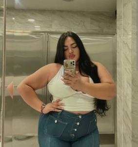 631588661: Chica busca chico en Málaga