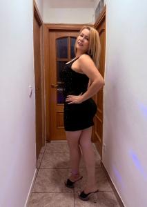 614770988: Chica busca chico en Madrid