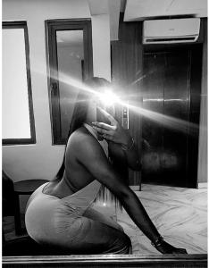 672866387: Chica busca chico en Cádiz