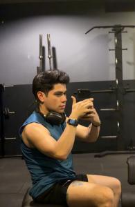 692543750: Chico busca chica en Barcelona