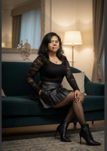 678261560: Chica busca chico en Lérida