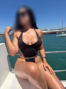 672534285: Chica busca chico en Madrid