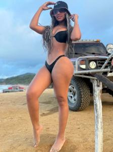 647790078: Chica busca chico en Murcia