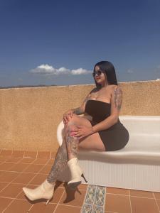 604264577: Chica busca chico en Toledo