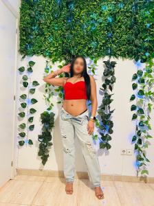 614599887: Chica busca chico en Madrid