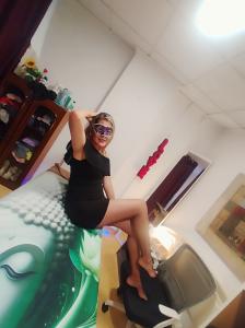 611557938: Chica busca chico en Alicante