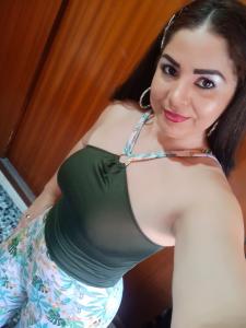 643863677: Chica busca chico en Almería