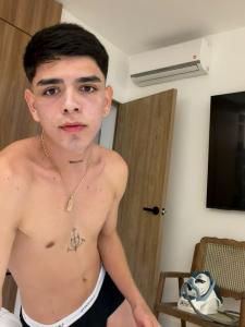 603872404: Chico busca chica en Málaga