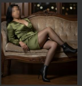 678261560: Chica busca chico en Lérida