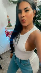 664039705: Chica busca chico en Barcelona