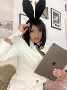 614593270: Transexual en León