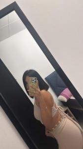 747777786: Chica busca chico en Sevilla