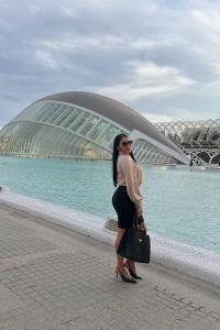 662649473: Chica busca chico en Cádiz