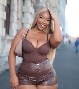 641829801: Chica busca chico en Valencia