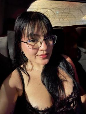 641030877: Chica busca chico en Sevilla