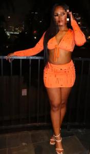 613392890: Chica busca chico en Pontevedra