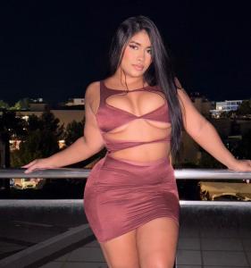 612240991: Chica busca chico en Ibiza