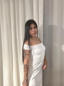 647254110: Chica busca chico en Lérida