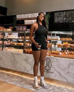 672528885: Chica busca chico en León