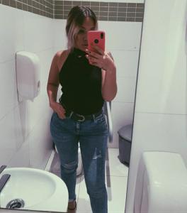 672958884: Chica busca chico en Alicante