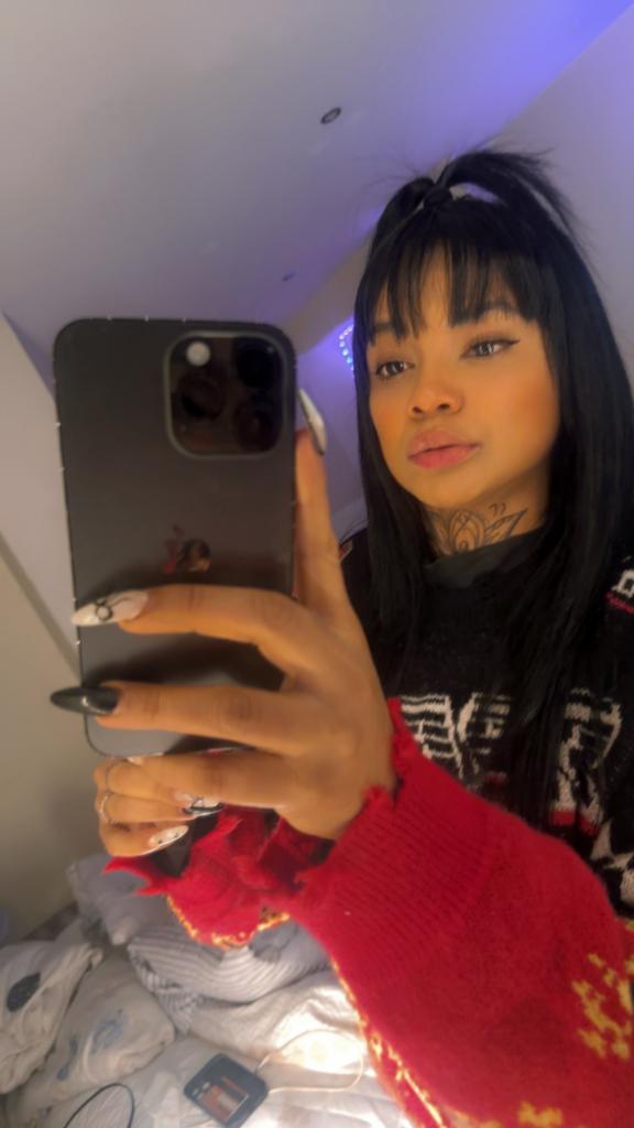 Chica busca chico en Orense: Chica busca chico