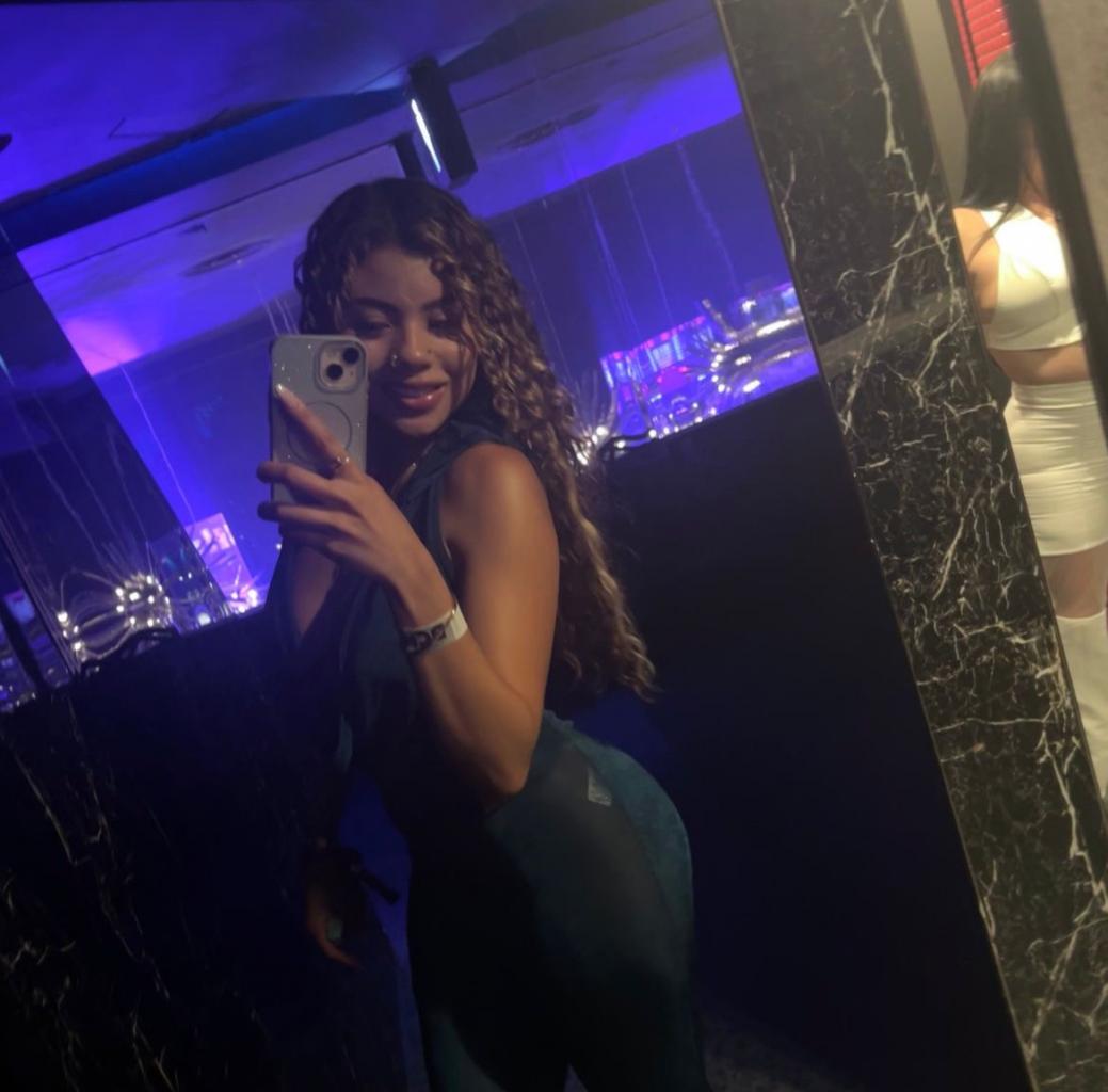 Chica busca chico en Mallorca: 